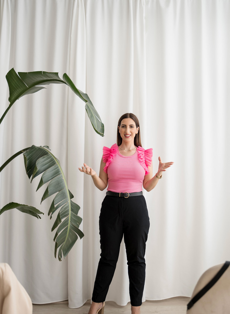 sandra de haro ponente